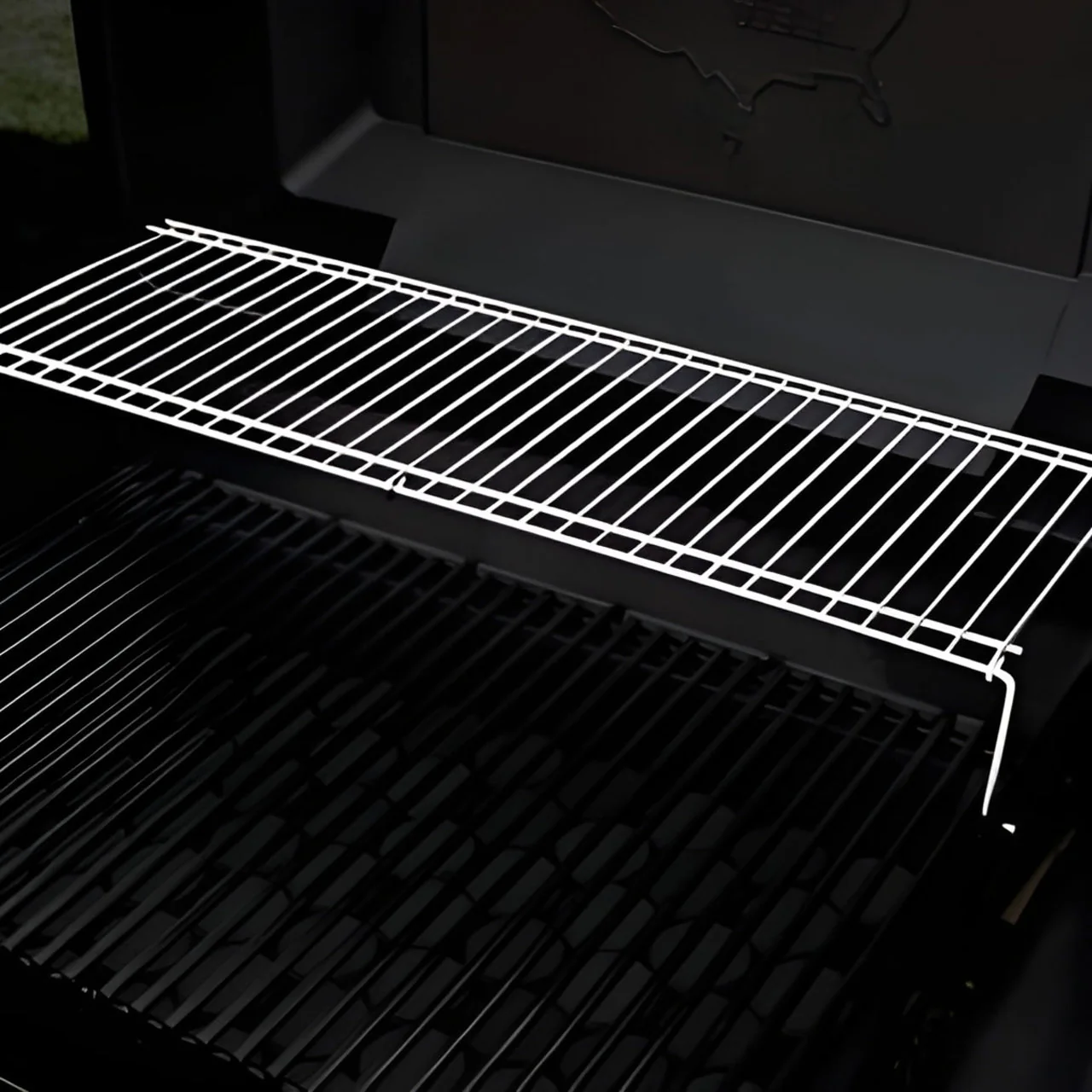 MHP Outdoor Tri-Cast Gas Grill Head with Sear Magic Grids - W3G4DD - Image 4